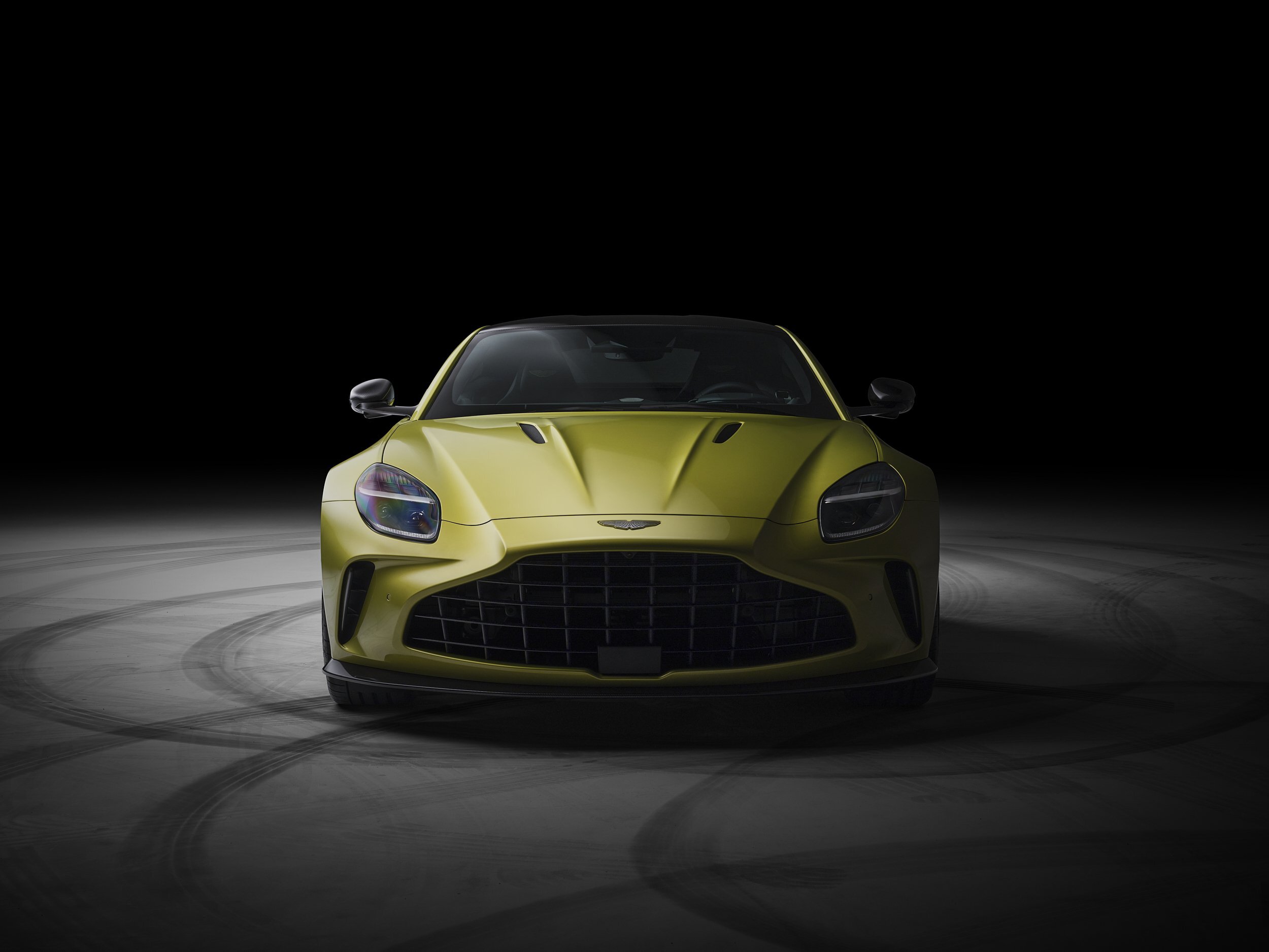 011223 Aston Martin Vantage 0301 V2 Amends